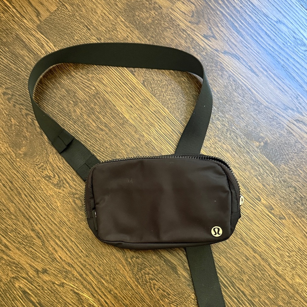 lululemon athletica Black Belt Bag